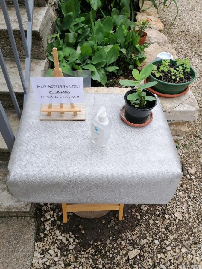 Chambre D'Hotes Le Chat Botte Espédaillac Eksteriør billede
