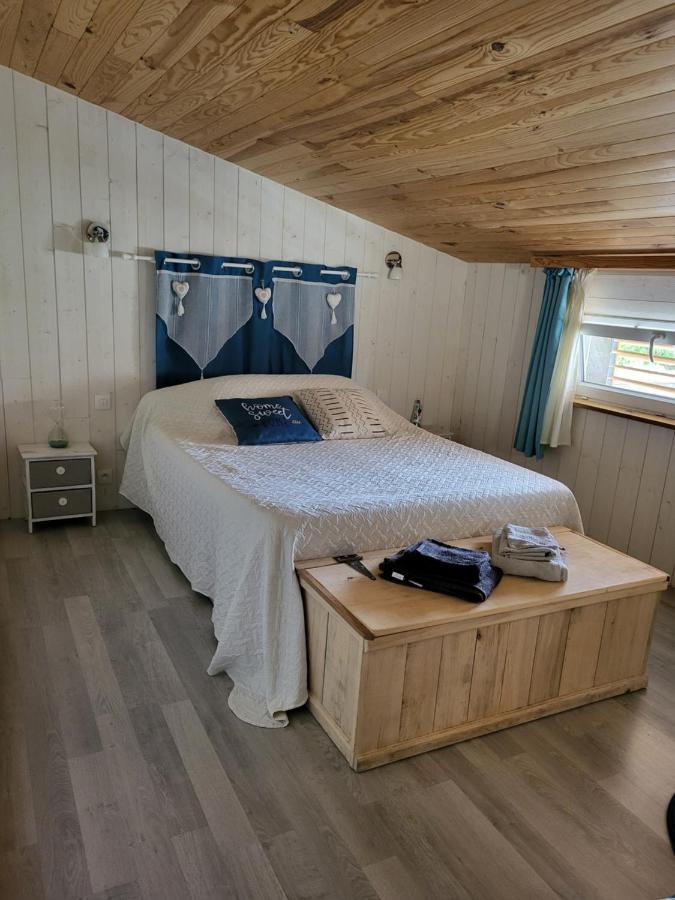 Chambre D'Hotes Le Chat Botte Espédaillac Eksteriør billede